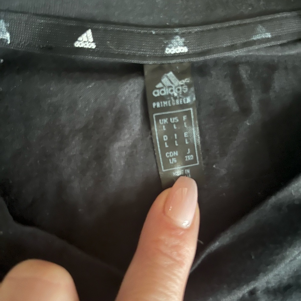 Adidas t-shirt - Picture 2 of 2